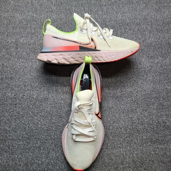 Nike React Infinity Run Flyknit 1 CW5636-100 Women’s Size 8 White Volt Track - Picture 3 of 10